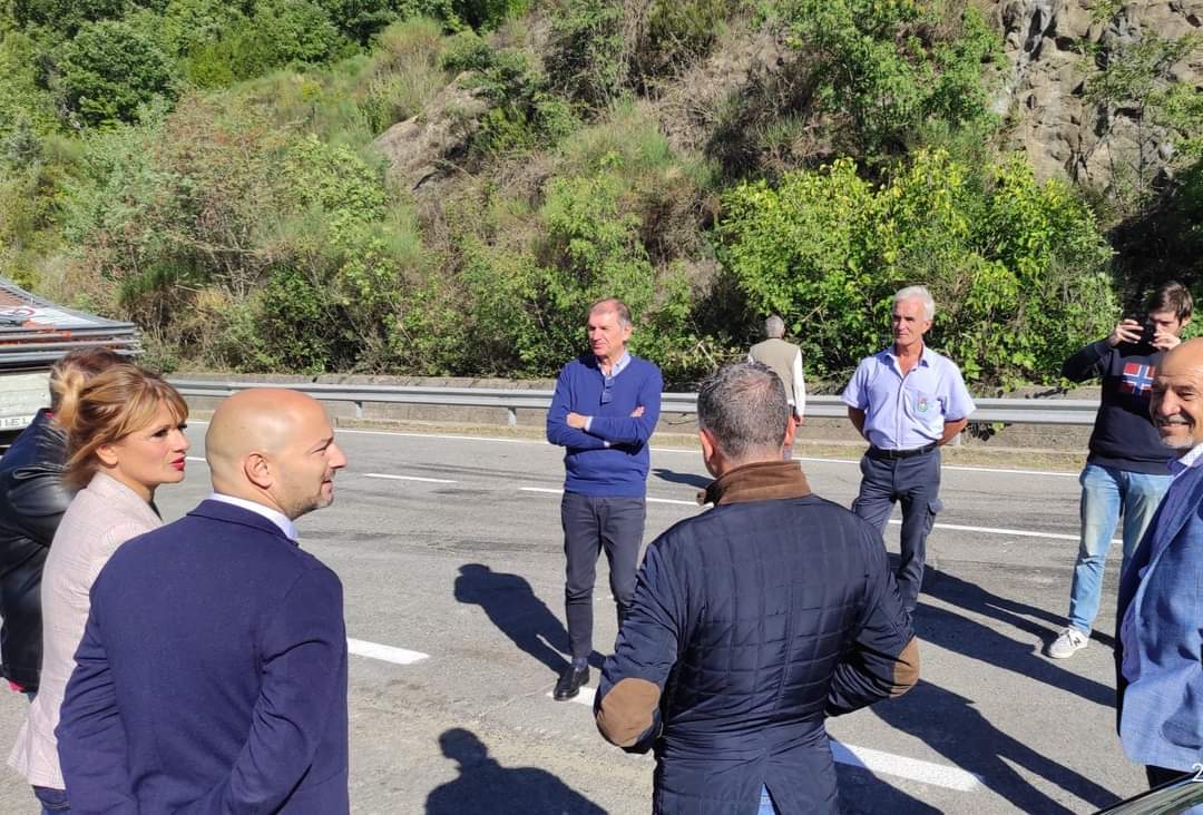 https://www.agenziaeventi.org/immagini_news/3180/viabilita-dopo-anni-di-lavori-riapre-la-circonvallazione-di-gerano-3180.jpg