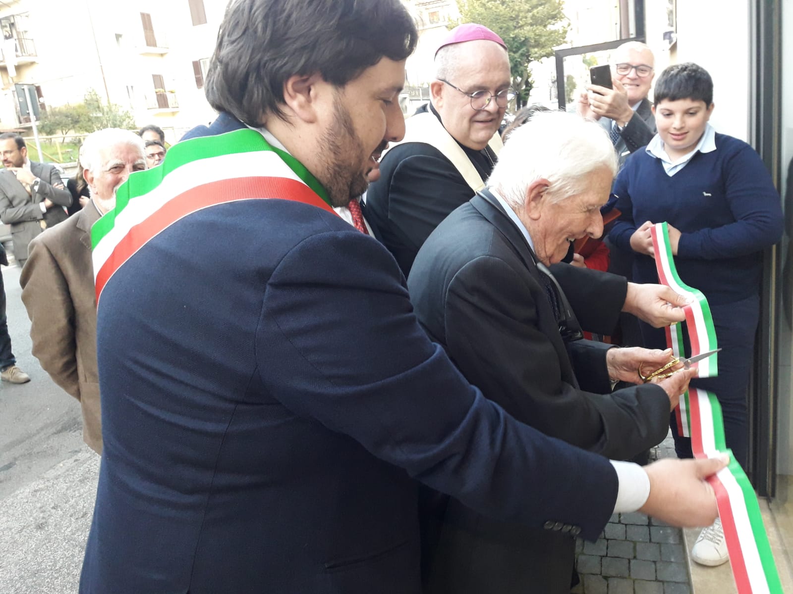 https://www.agenziaeventi.org/immagini_news/3218/bcc-di-bellegra-inaugurata-la-filiale-di-subiaco-3218.jpg