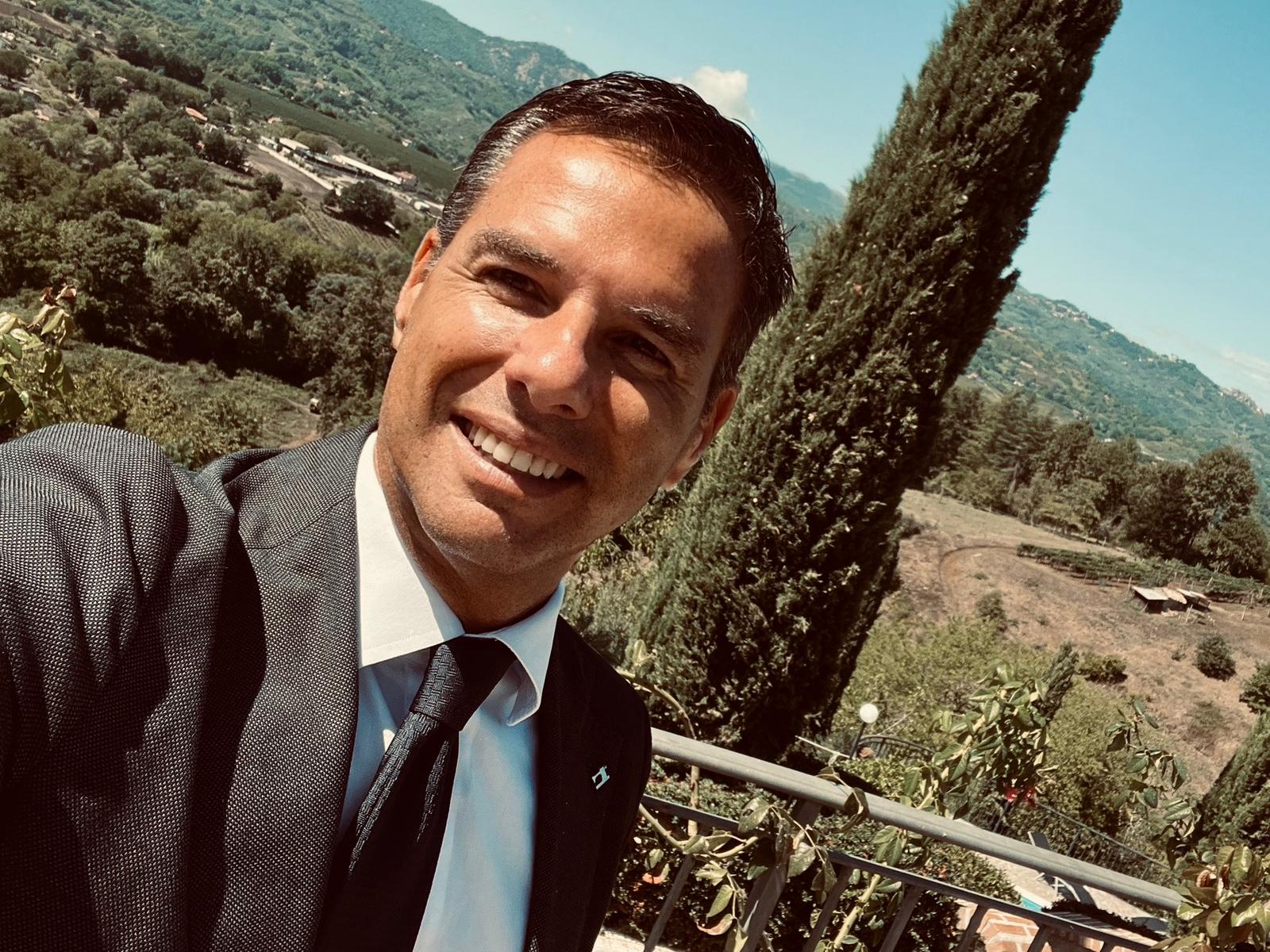 https://www.agenziaeventi.org/immagini_news/3280/economia-e-lavoro-nel-lazio-intervista-all-esperto-umberto-quaresima-3280.jpg