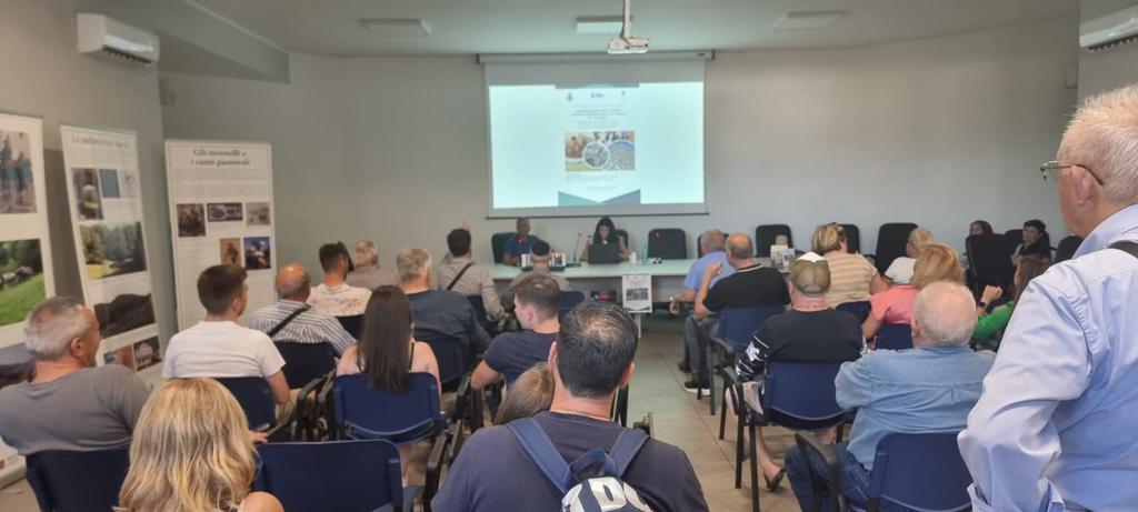 https://www.agenziaeventi.org/immagini_news/3736/rocca-santo-stefano-la-dott-francesca-impei-presenta-i-risultati-della-sua-ricerca-sulla-transumanza-3736.jpg