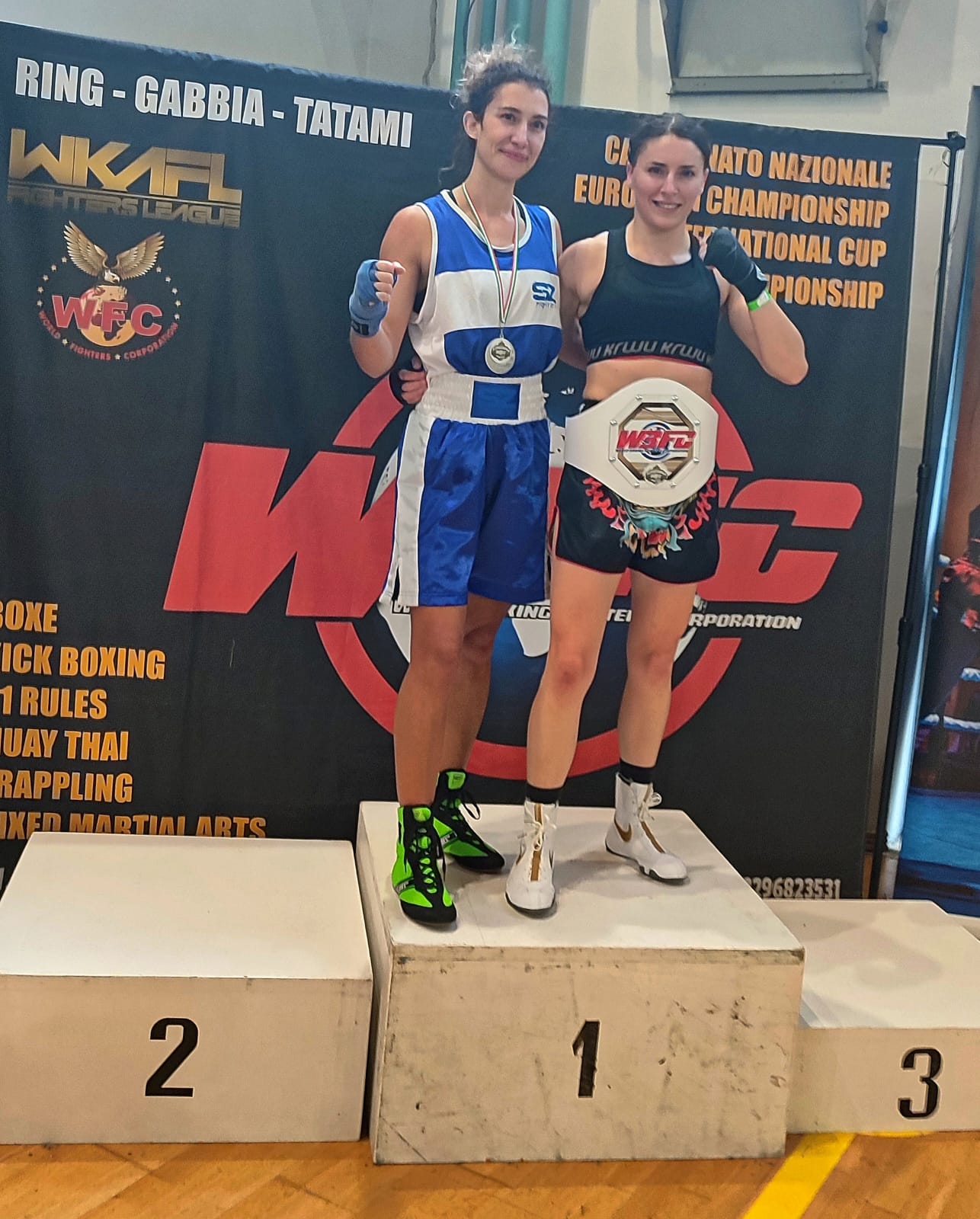 https://www.agenziaeventi.org/immagini_news/3859/cave-fabiana-de-angelis-del-conforti-fighters-team-campionessa-mondiale-wbfc-boxe-contatto-pieno-3859.jpg