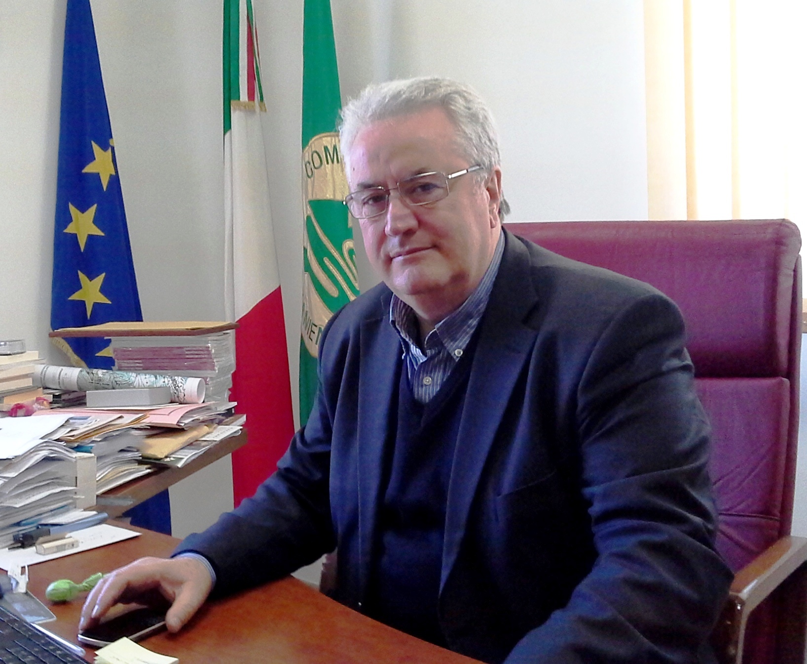 https://www.agenziaeventi.org/immagini_news/4237/i-ragazzi-dell-istituto-braschi-quarenghi-di-subiaco-ricordano-la-figura-di-luciano-romanzi-4237.jpg